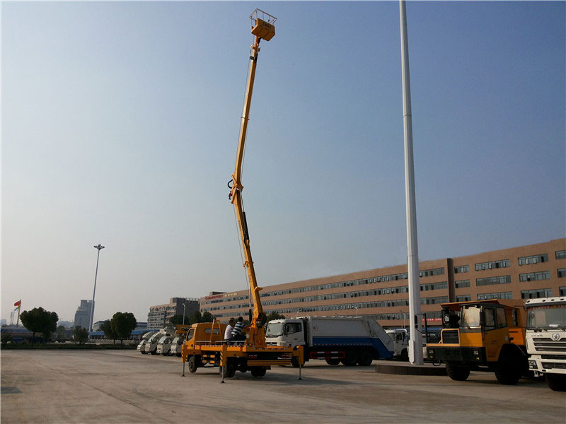 東風多利卡18米高空作業(yè)車國五型