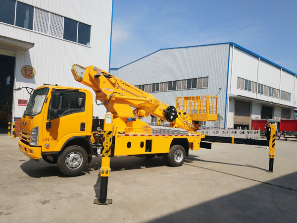 慶鈴32米伸縮臂高空作業(yè)車