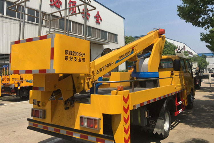 國(guó)五五十鈴20米伸縮臂攝影高空作業(yè)車(chē)