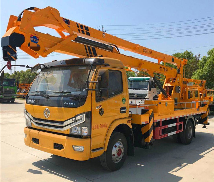 國六大多利卡單排18米高空作業(yè)車