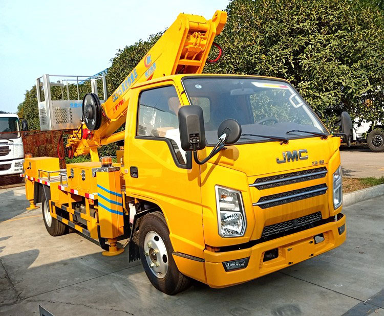 藍牌江鈴國六伸縮臂21米高空作業(yè)車
